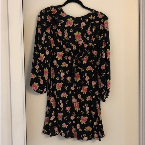 MOVING SALE MAKE ME AN OFFER - Picture 2 of 4